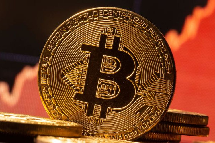 Bitcoin turun 2,24 persen, pasar kripto merosot bersama