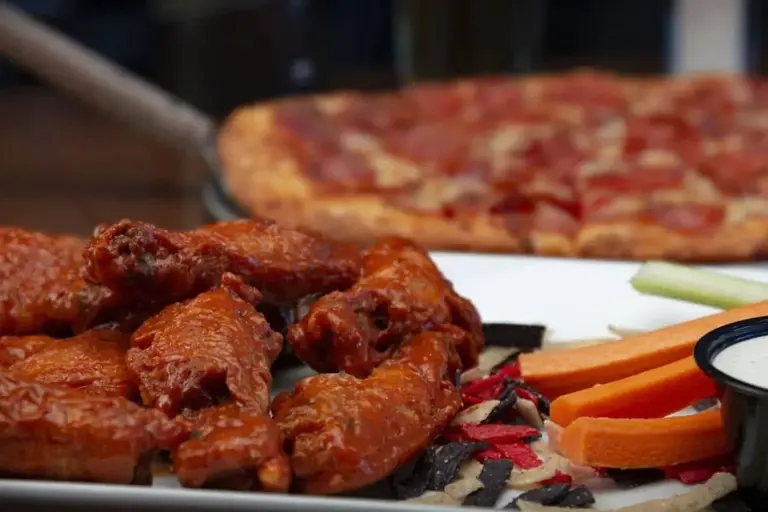 Chuck E Cheese menu prices with calories [updated 2026]
