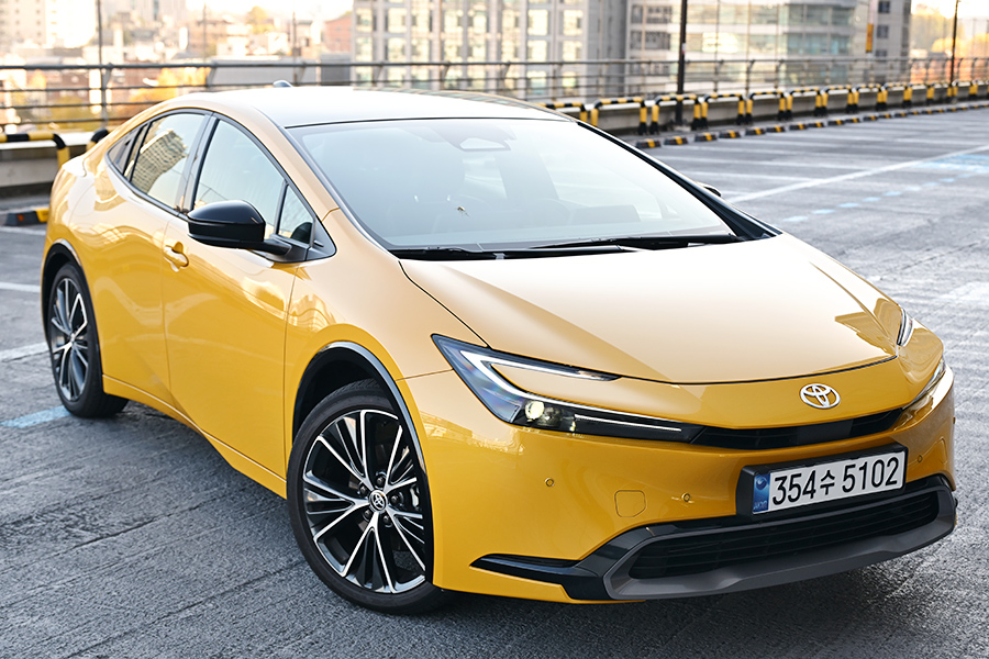 Your Uber is now a rocket: Toyota just made the Prius too sexy for your ...