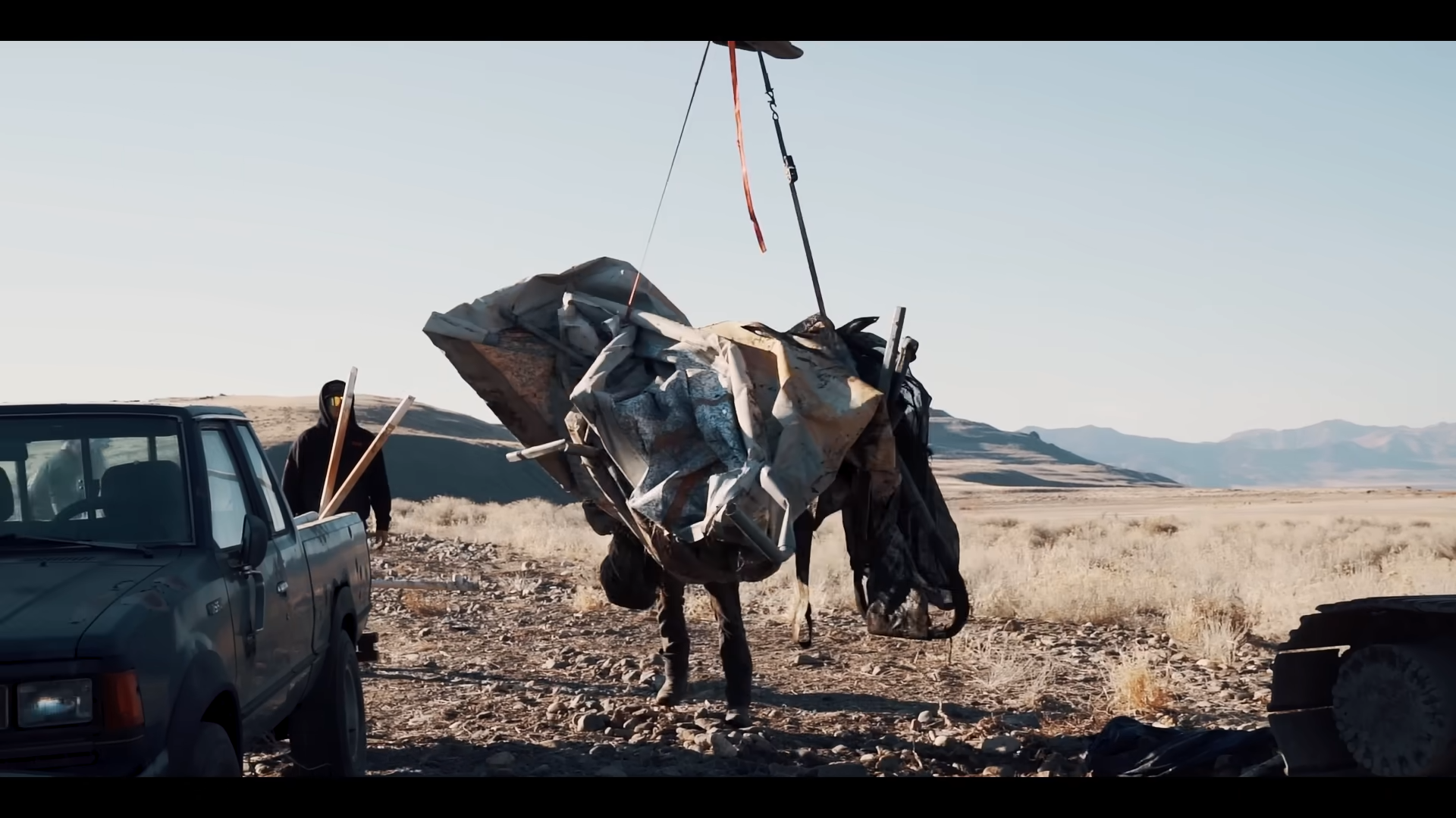 Why state authorities demanded a stuck excavator be removed without delay<br>