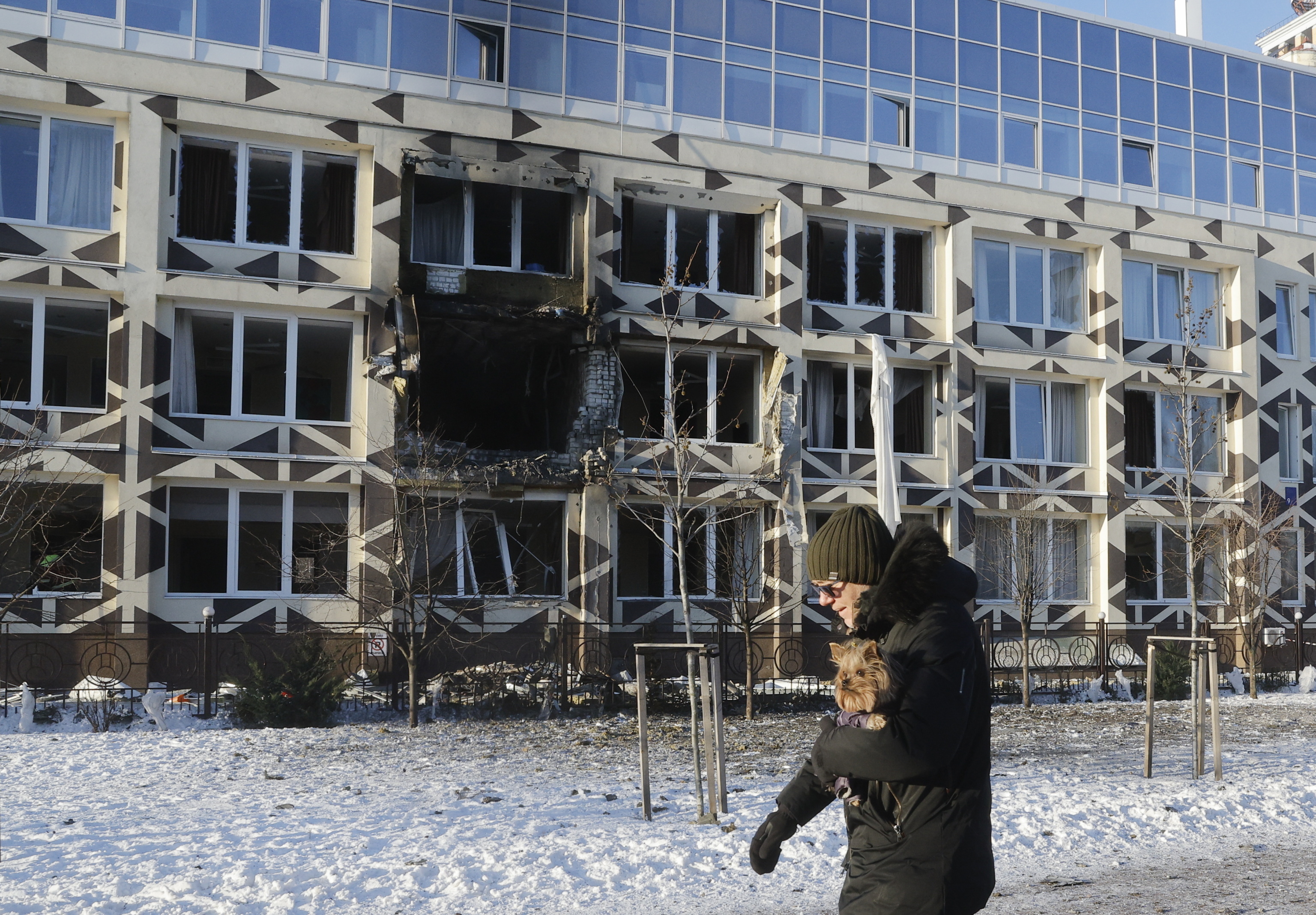 zelensky-un-morto-nel-raid-russo-sull-ospedale-a-kiev