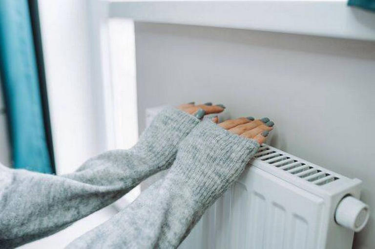 Radiators will 'reflect heat back into the room' with plumber's 1 easy hack