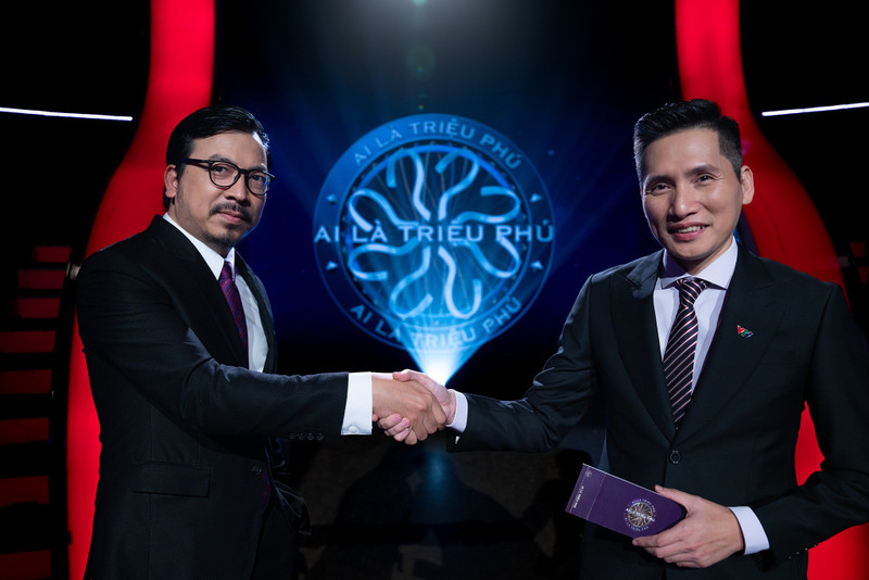 MC Đinh Tiến Dũng rời Ai là triệu phú