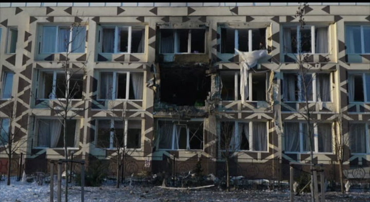 Ucraina, nuovo attacco russo su Kiev: colpita una clinica