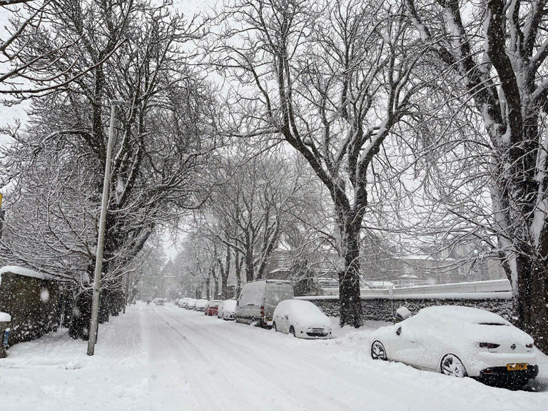 Met Office maps show new snow and ice warnings as UK schools close