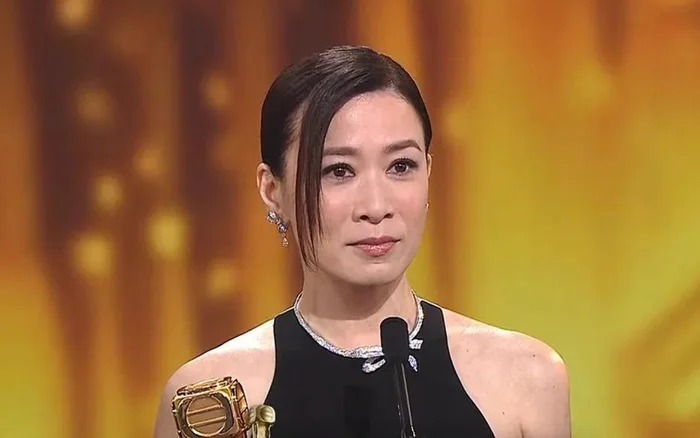 Xa Thi Mạn giành giải thưởng Thị Hậu lần thứ 4, lập kỷ lục ở đài TVB