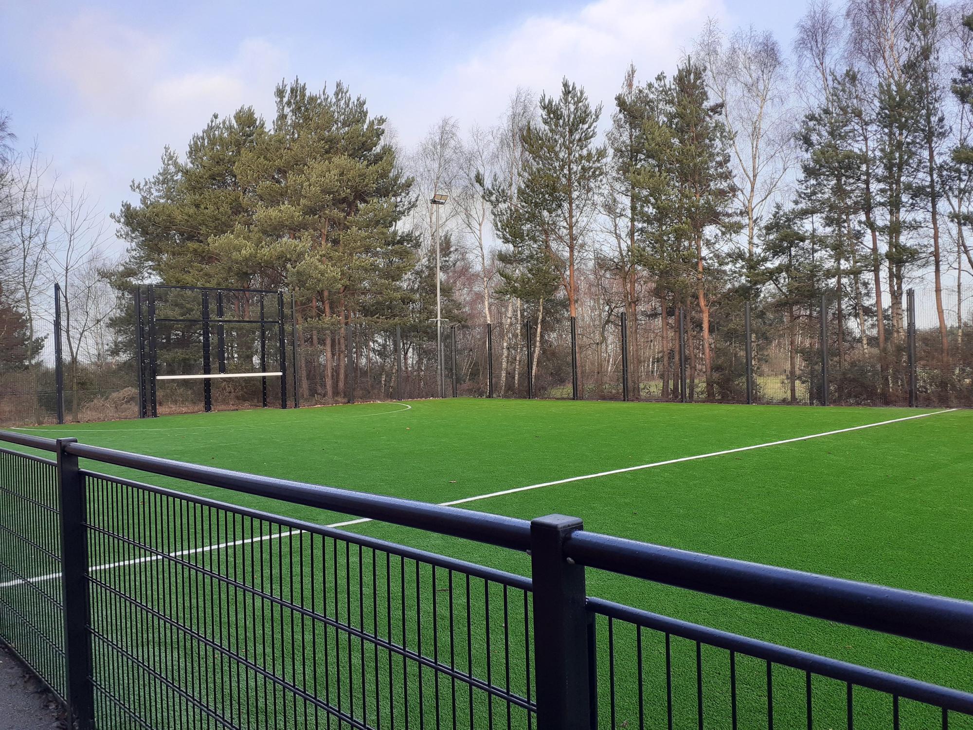 Fun and inclusive girls’ football sessions arrive at Oak Tree Leisure ...