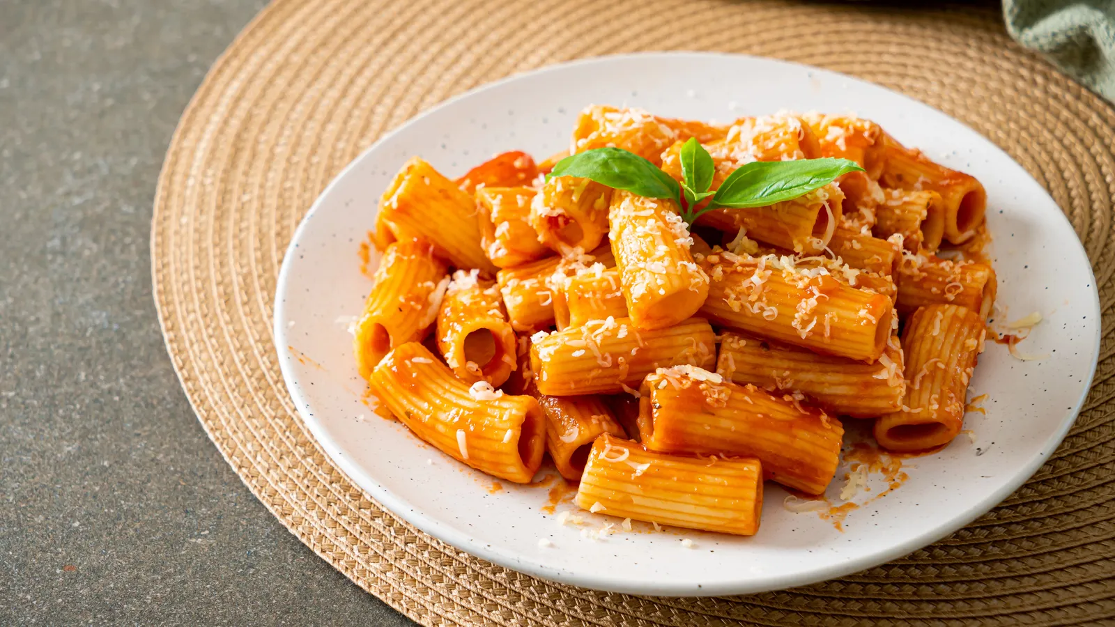 This easy 3 ingredient pasta linked to Tony Bennett carries a timeless ...
