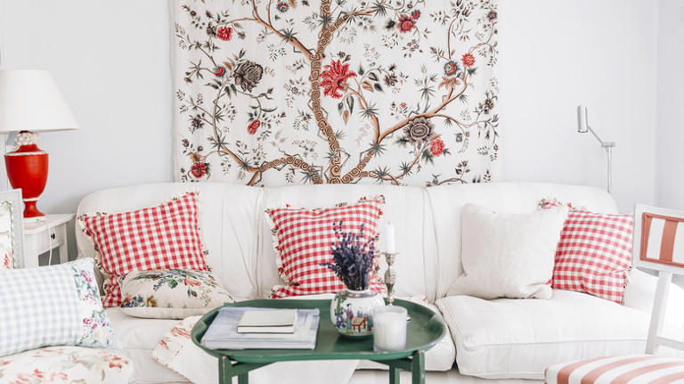 Curated visual reference: Visual Reference: The Old School Decor Trend That Has Slowly Been Making