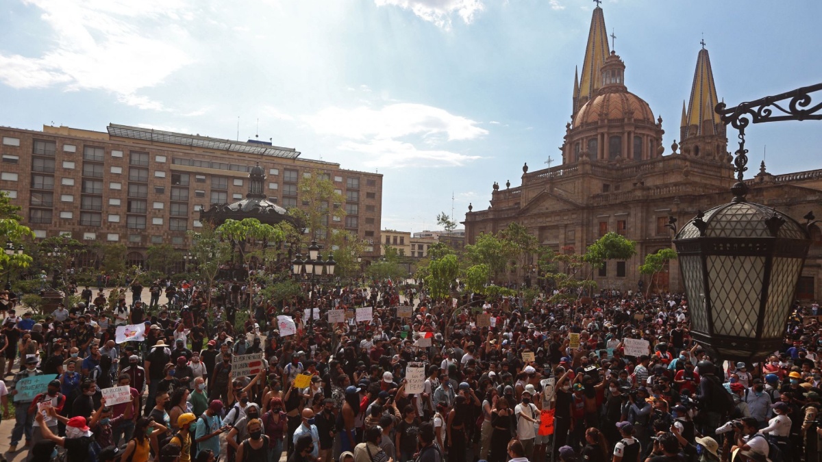 Convocan a protestas contra aumento al transporte público en Jalisco