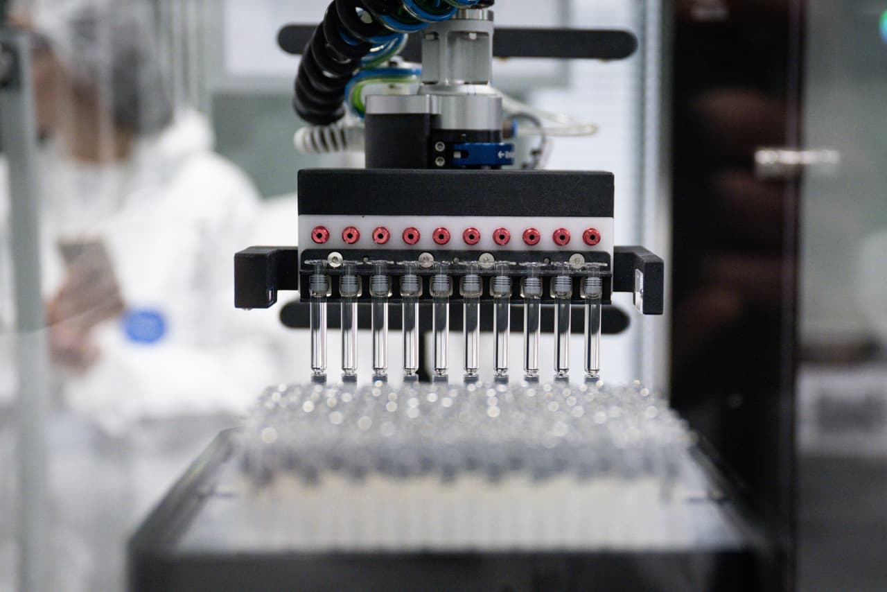 Biotech and pharma stocks tumble as investors race into energy