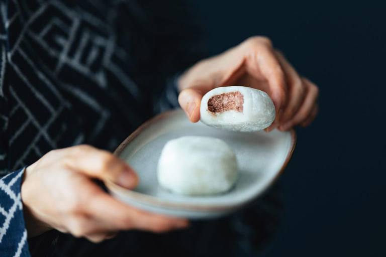 1 dead, 6 hospitalized after choking on mochi rice cake during first ...