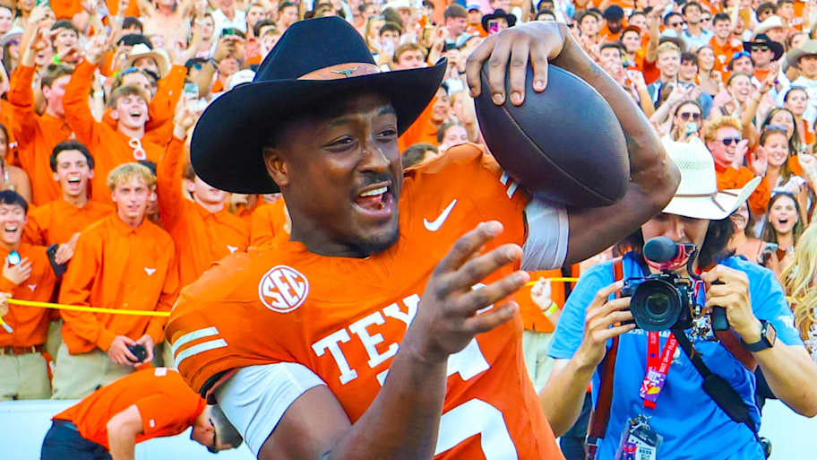 Former Longhorns RB Quintrevion Wisner commits to new school