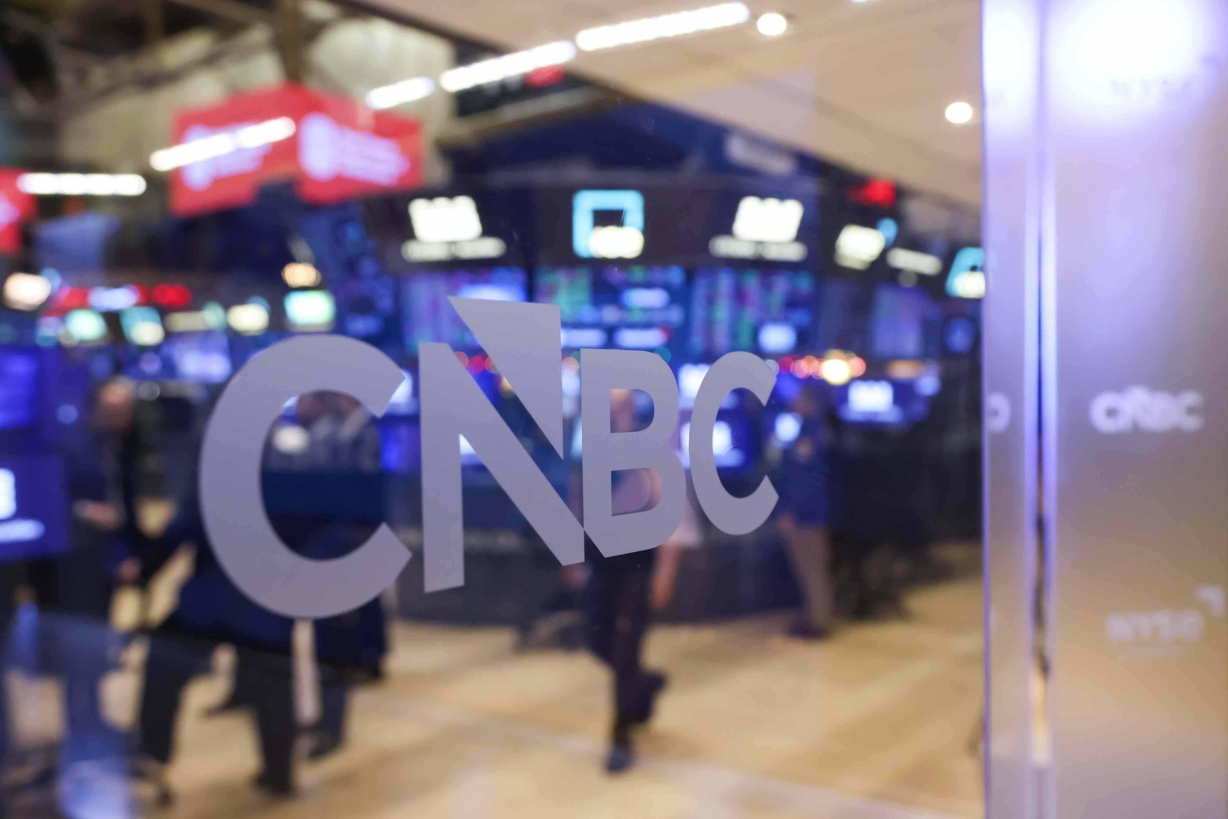 Versant stock slides in its first day of trading. Here's what you need ...