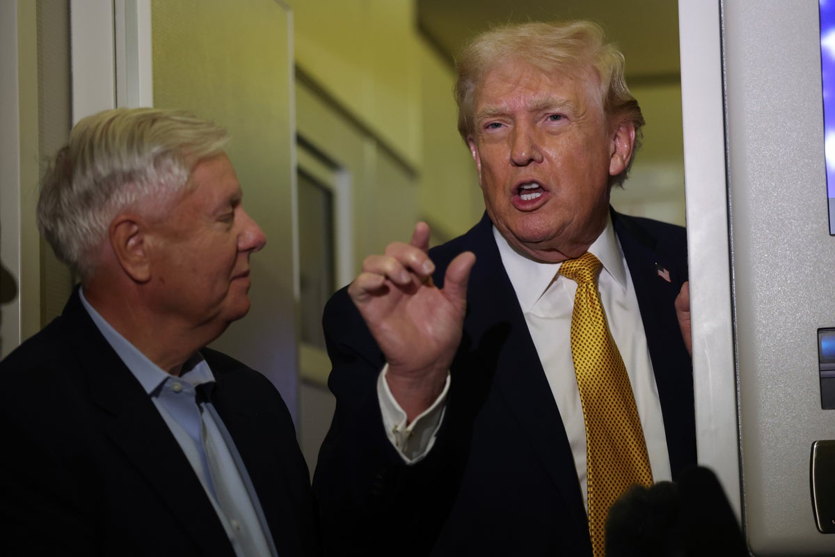 Trump approves sanctions bill that could threaten 500% tariff on India
