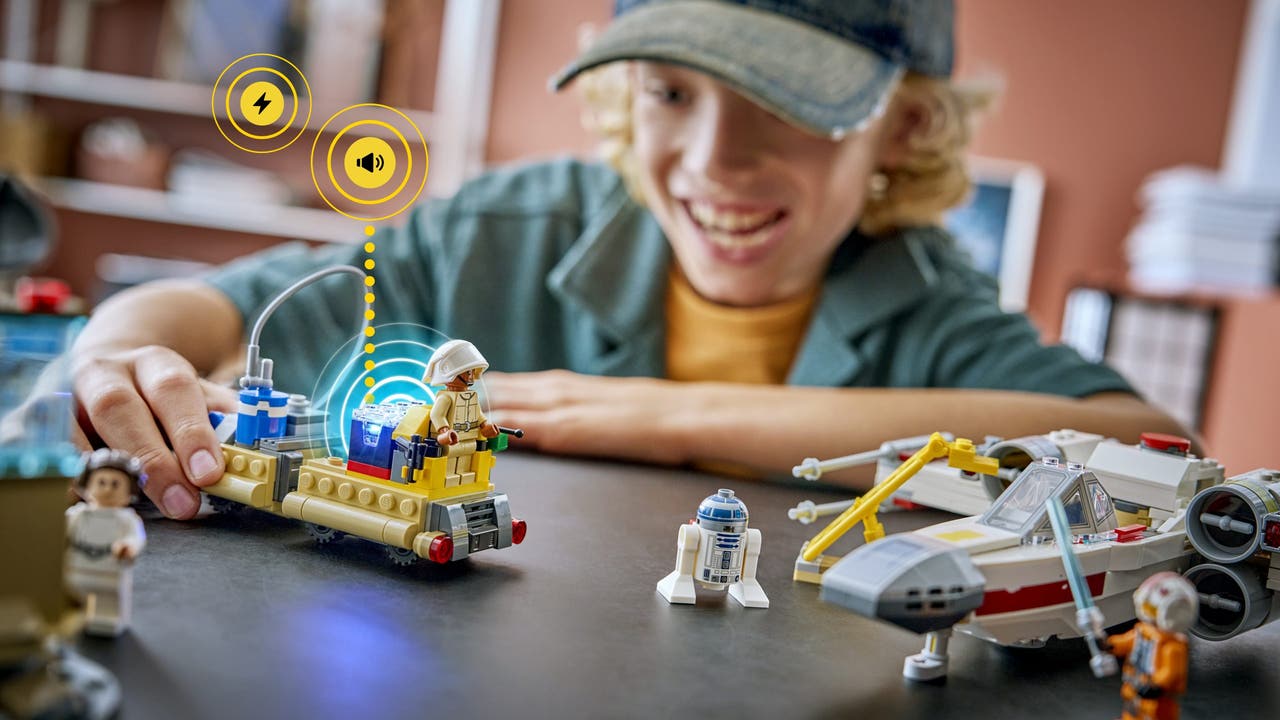 Lego's smart brick system brings sound, light, motion to iconic toy ...