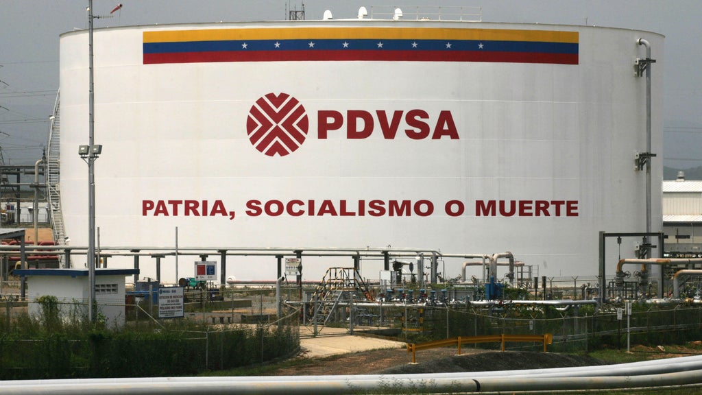 Venezuela's vast oil reserves draw interest, but benefits remain unclear