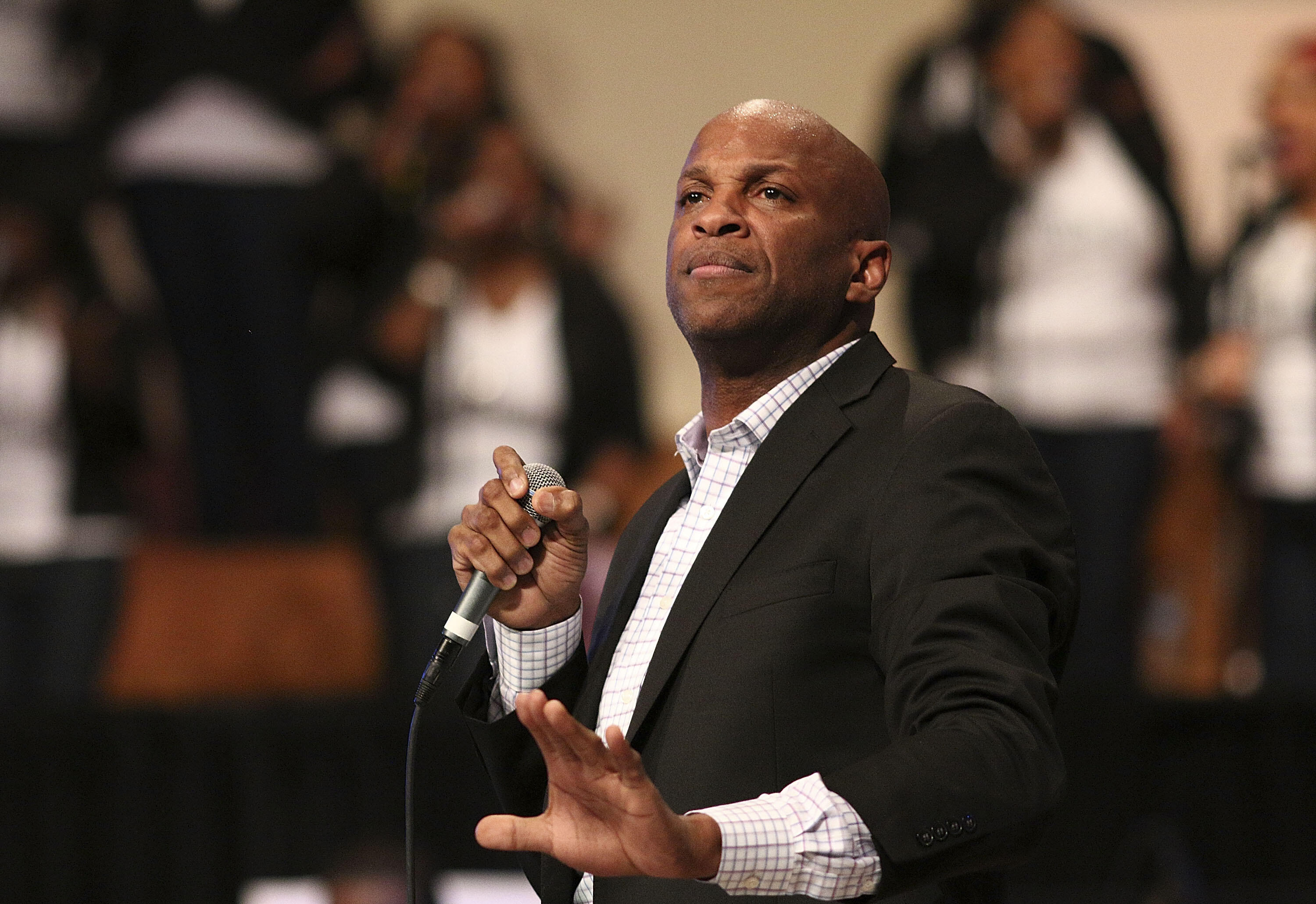 Gospel star Donnie McClurkin accused of sexually abusing young congregant