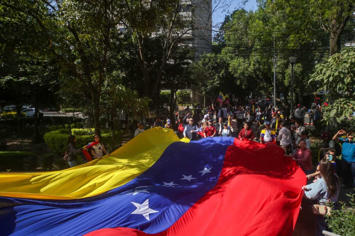 Trump asegura que EU no está en guerra con Venezuela y descarta ...