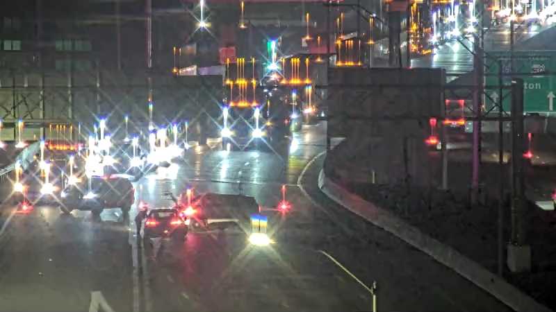 Southbound lanes reopen on I-71/75 after crash near Brent Spence Bridge