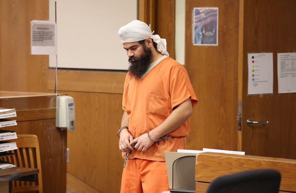 Illegal immigrant trucker accused of causing fatal crash appears in ...