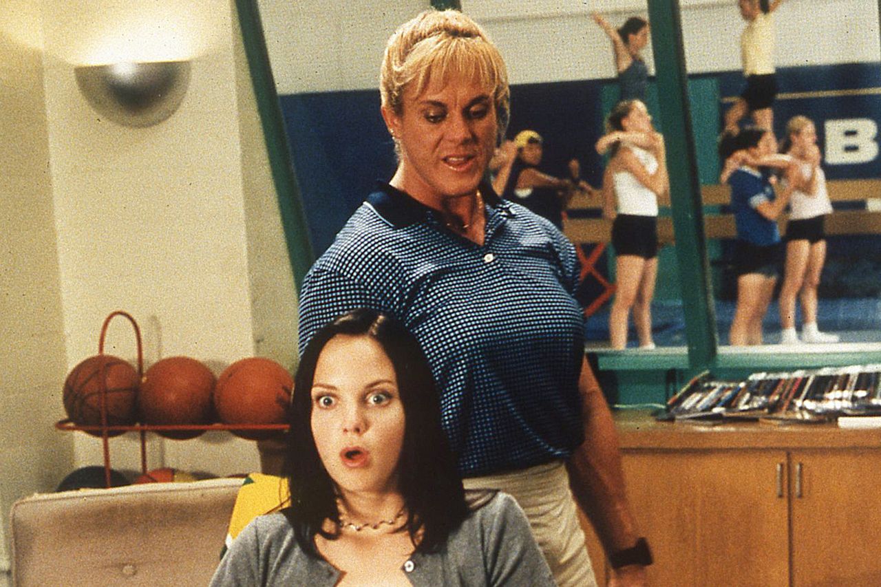 Chris Large/Dimension Films Anna Faris and Jayne Trcka in 'Scary Movie'