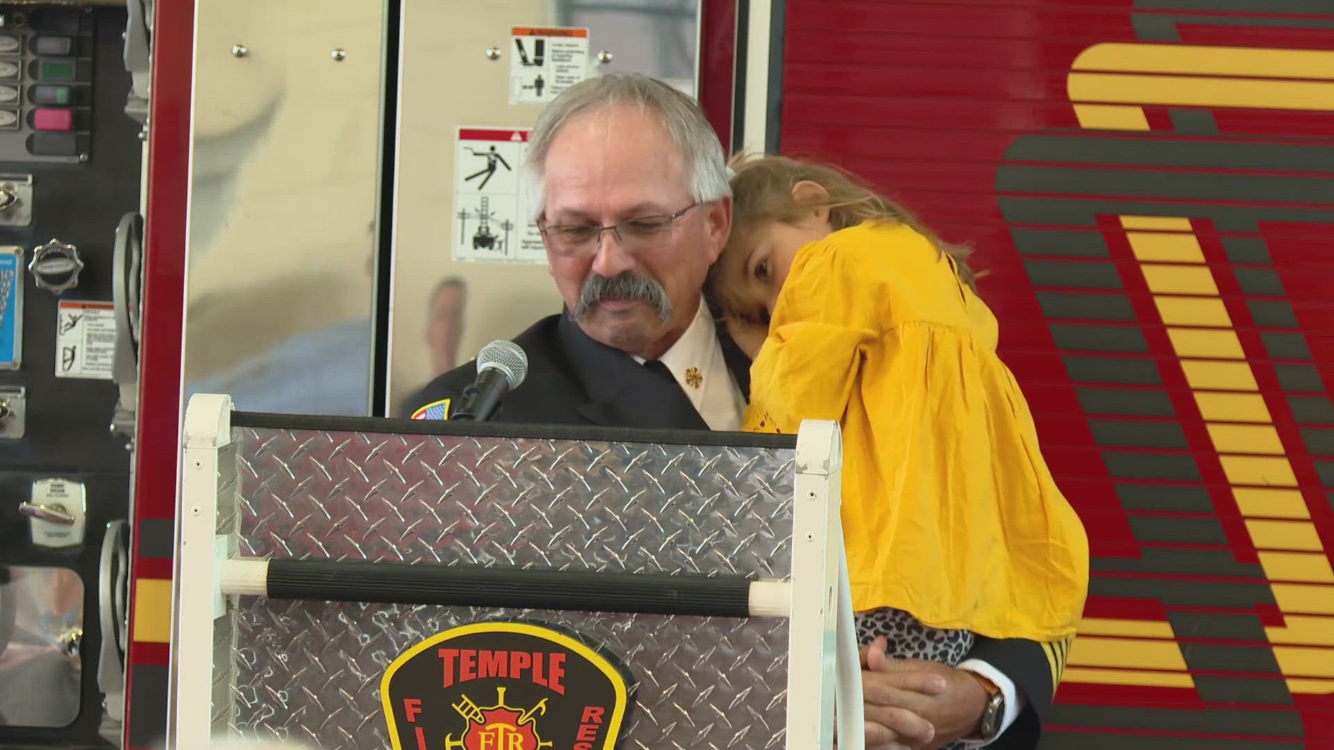 Temple fire chief retires after 40 years of service
