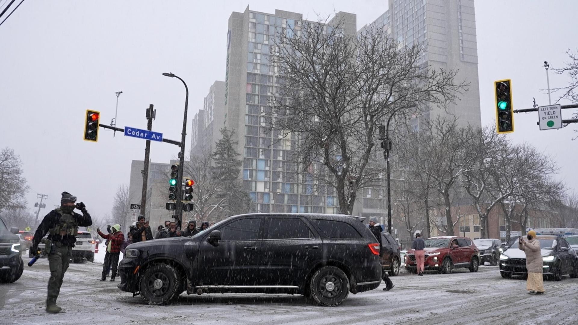 Trump administration to deploy thousands of agents to Minneapolis