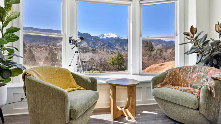 The 14 best mountain Airbnbs in the western United States and Canada