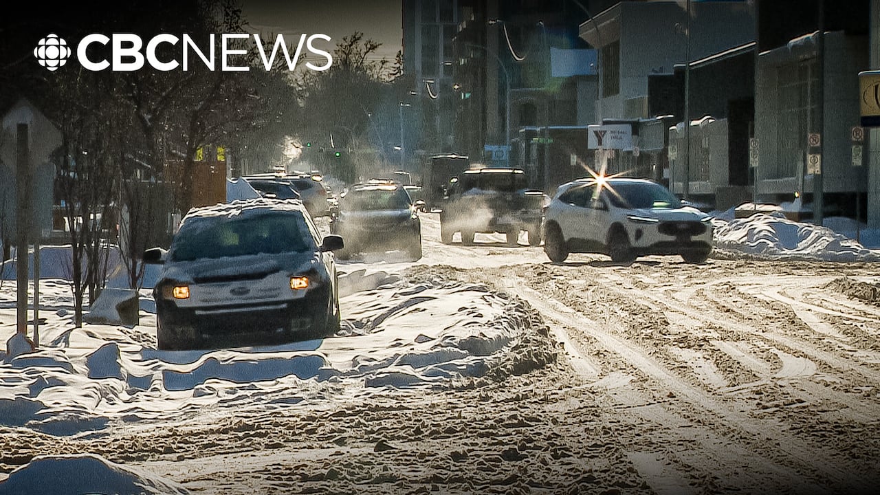 Edmonton still dealing with holiday snowfall cleanup nearly two weeks later
