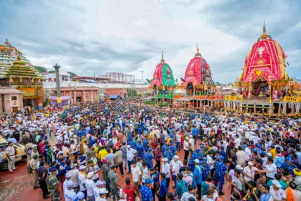 Bhubaneswar, Nov 30 (IANS) Trouble mounted for social media influencer Subhankar Mishra, as a senior servitor of the 12th-century Jagannath Temple, Puri, on Sunday filed a police complaint, accusing him of hurting the sentiments of Lord Jagannaths devotees.