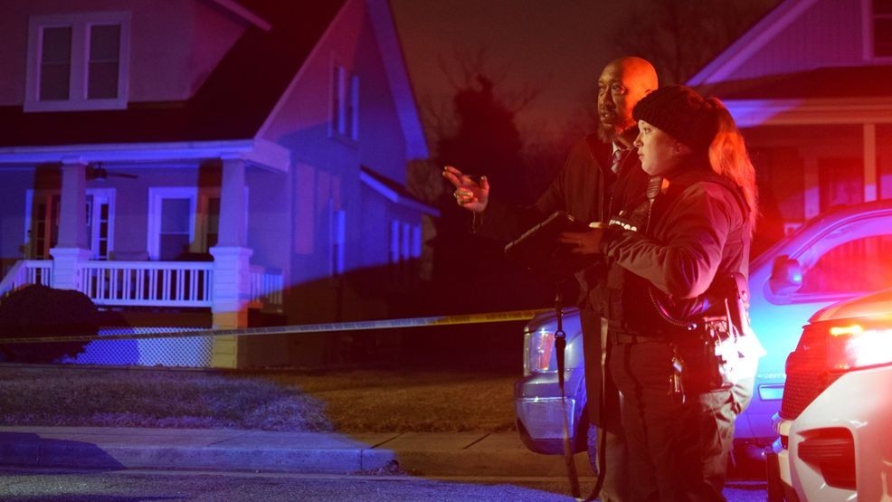 Homicide detectives investigate overnight shooting in northeast Baltimore