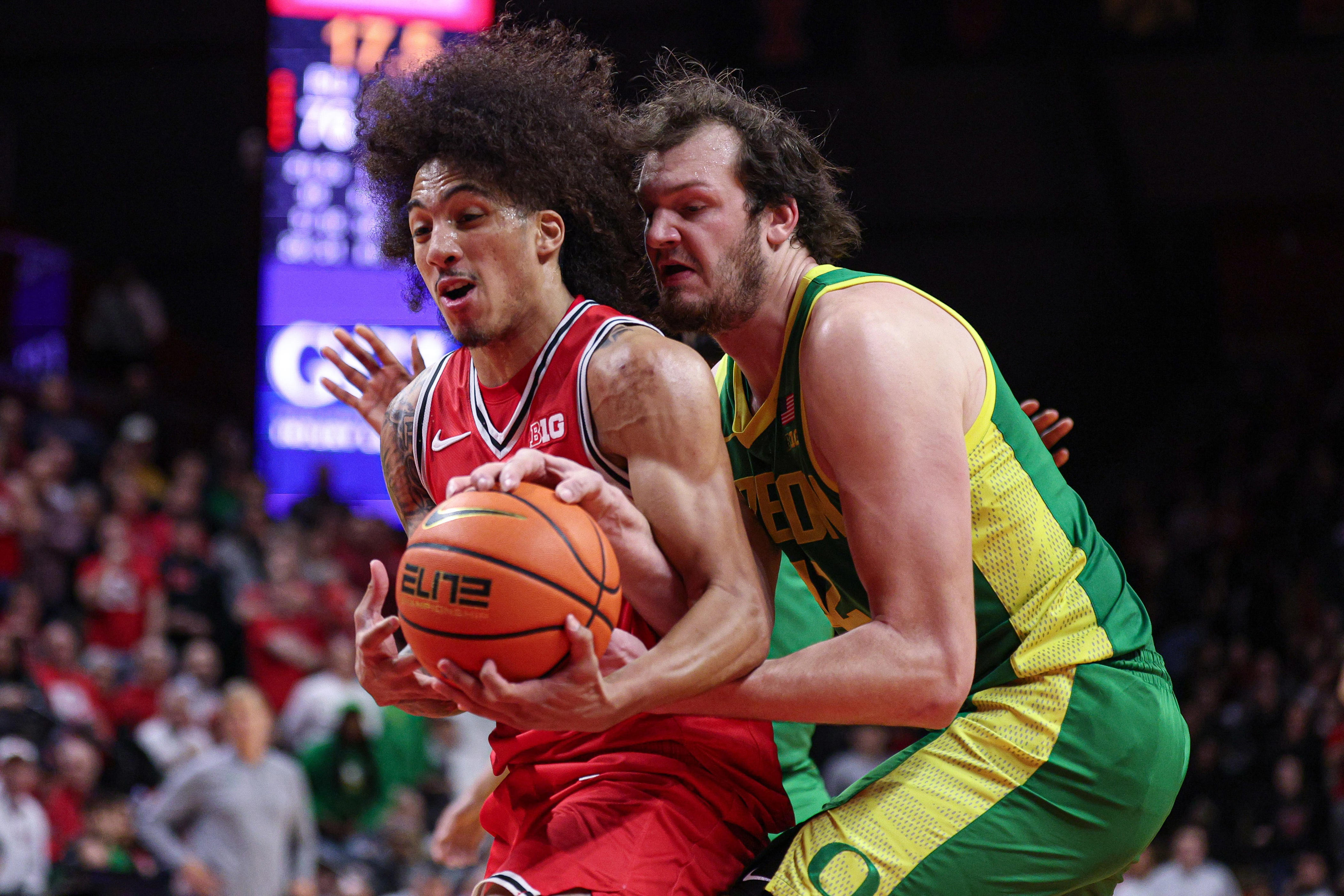 Rutgers basketball overcomes brutal call, beats Oregon in OT