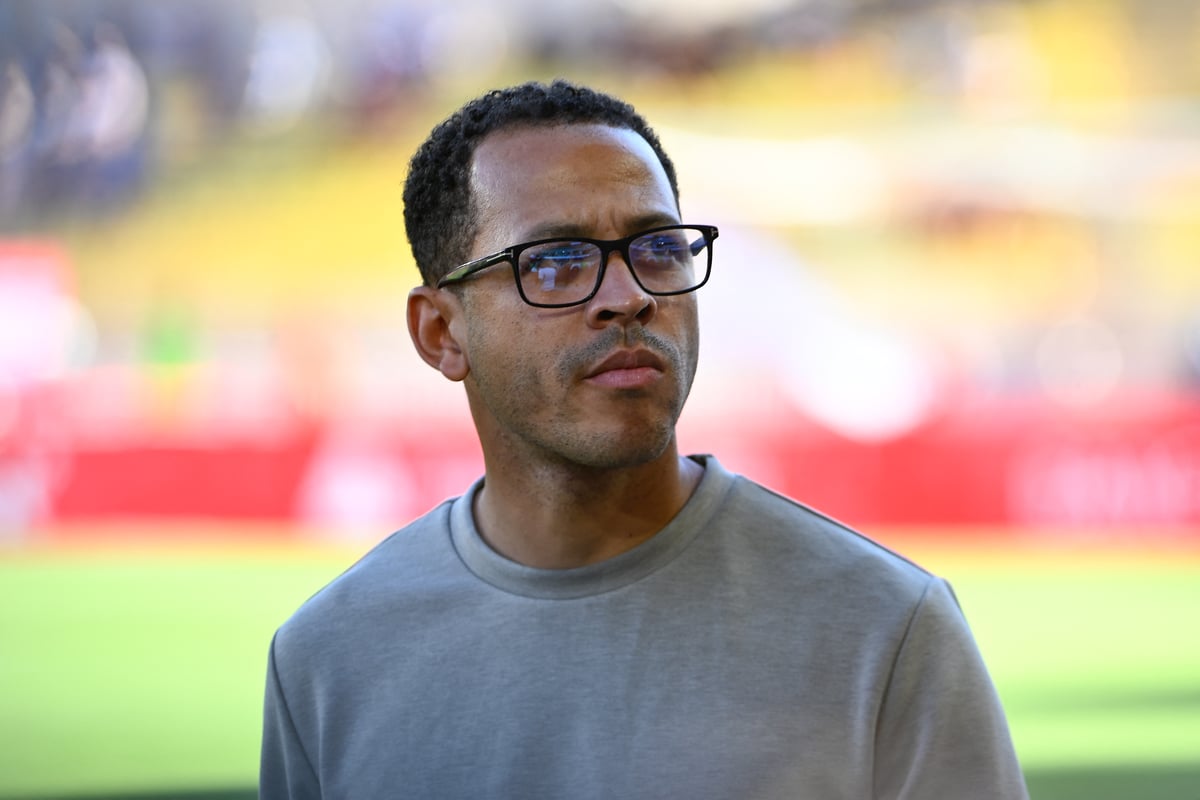Rosenior sends strong message to fans in first words as Chelsea boss