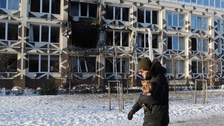 Macron recibe a Ucrania y sus aliados para intentar consolidar las garantías de seguridad