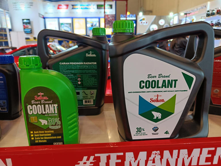 Jangan sampai terlewat, segini usia pemakaian air radiator