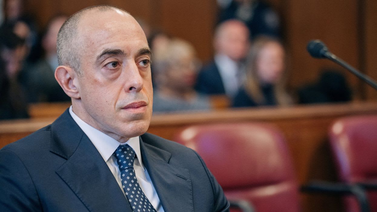 Trump judge sets off ethics concerns with unorthodox moves