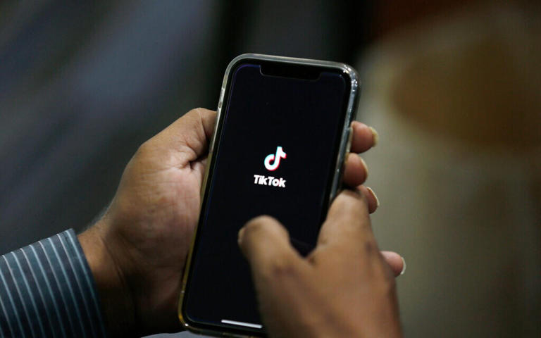 Fake AI 'rabbis' being used to spread antisemitic tropes on TikTok ...
