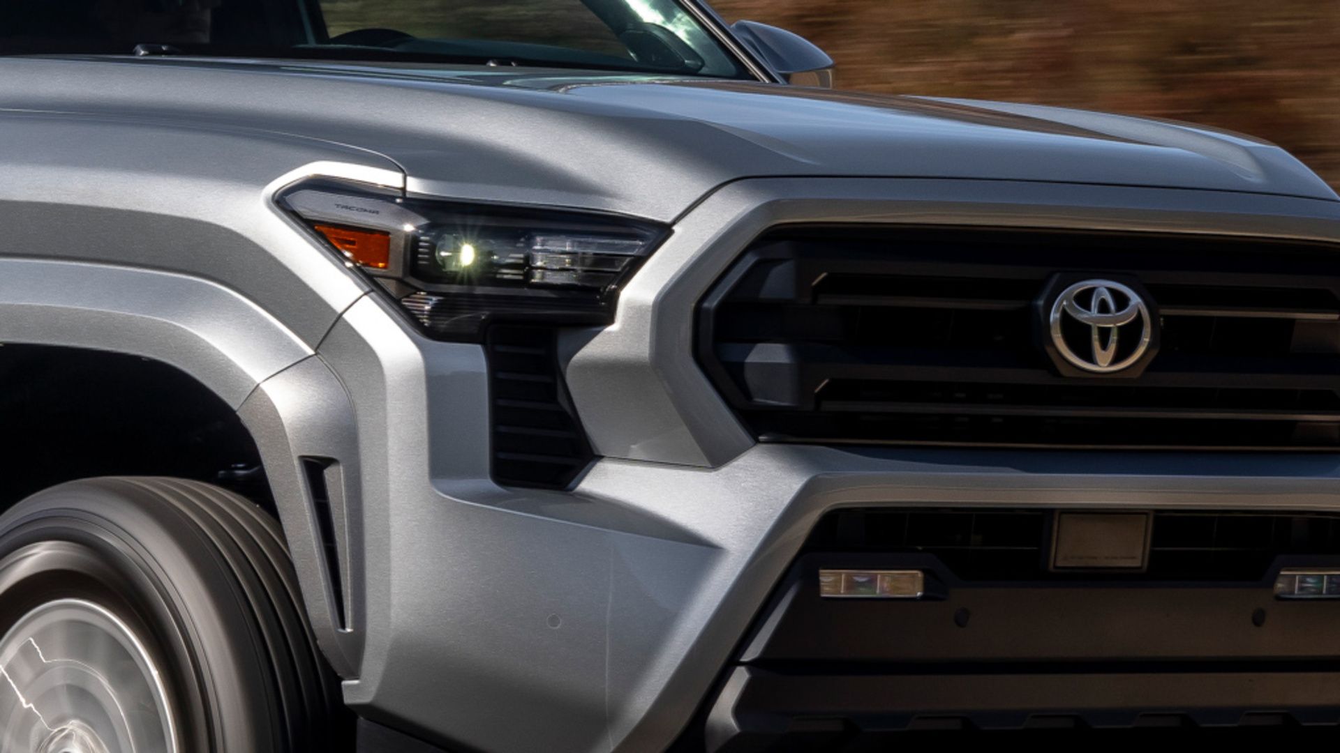 Tacoma vs Tundra: Making a $9,000 choice easier