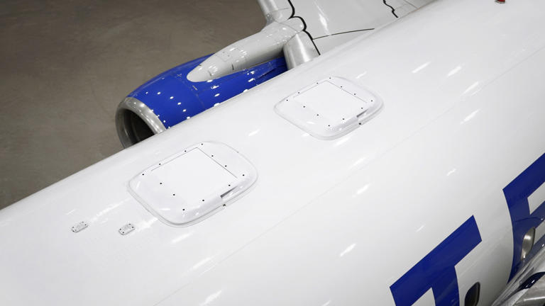 Free WiFi is no longer a special in-flight perk — it's a carrot to ...