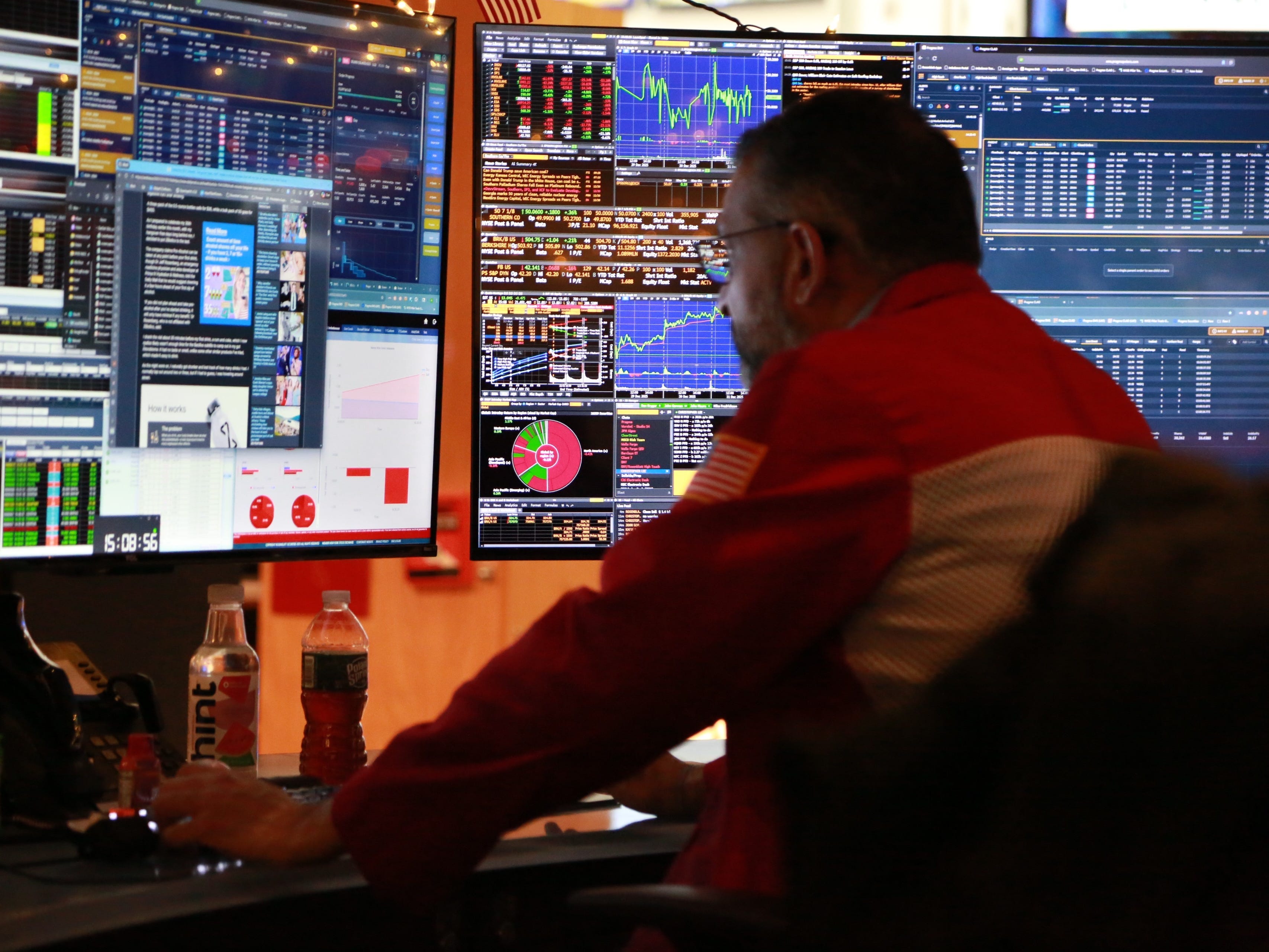 Why a top investment strategist says don't give up on the classic 60/40 ...