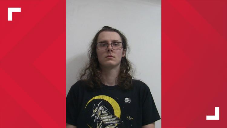 Man arrested after stabbing two family members in Lexington, deputies say