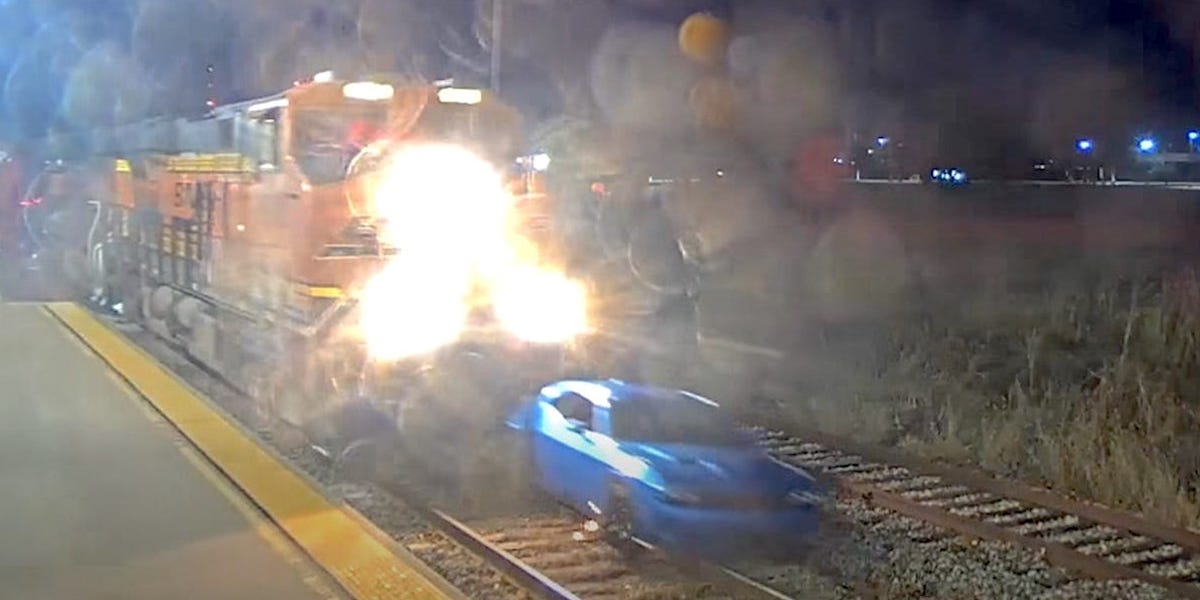 Man drives Dodge Challenger Hellcat onto railroad tracks, it ends as you