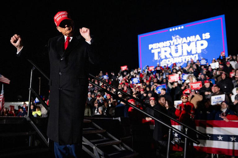 Angry Trump accuses Maduro of stealing his dance moves with scathing 3 ...