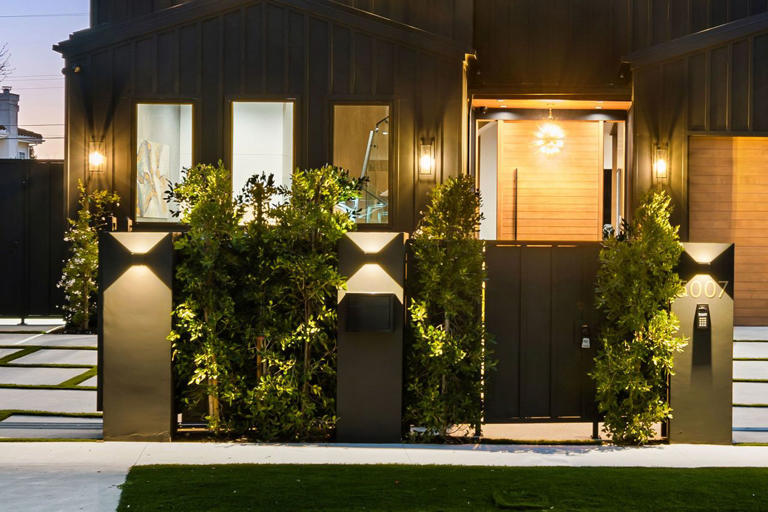 7 front yard trends that will elevate your curb appeal in 2026