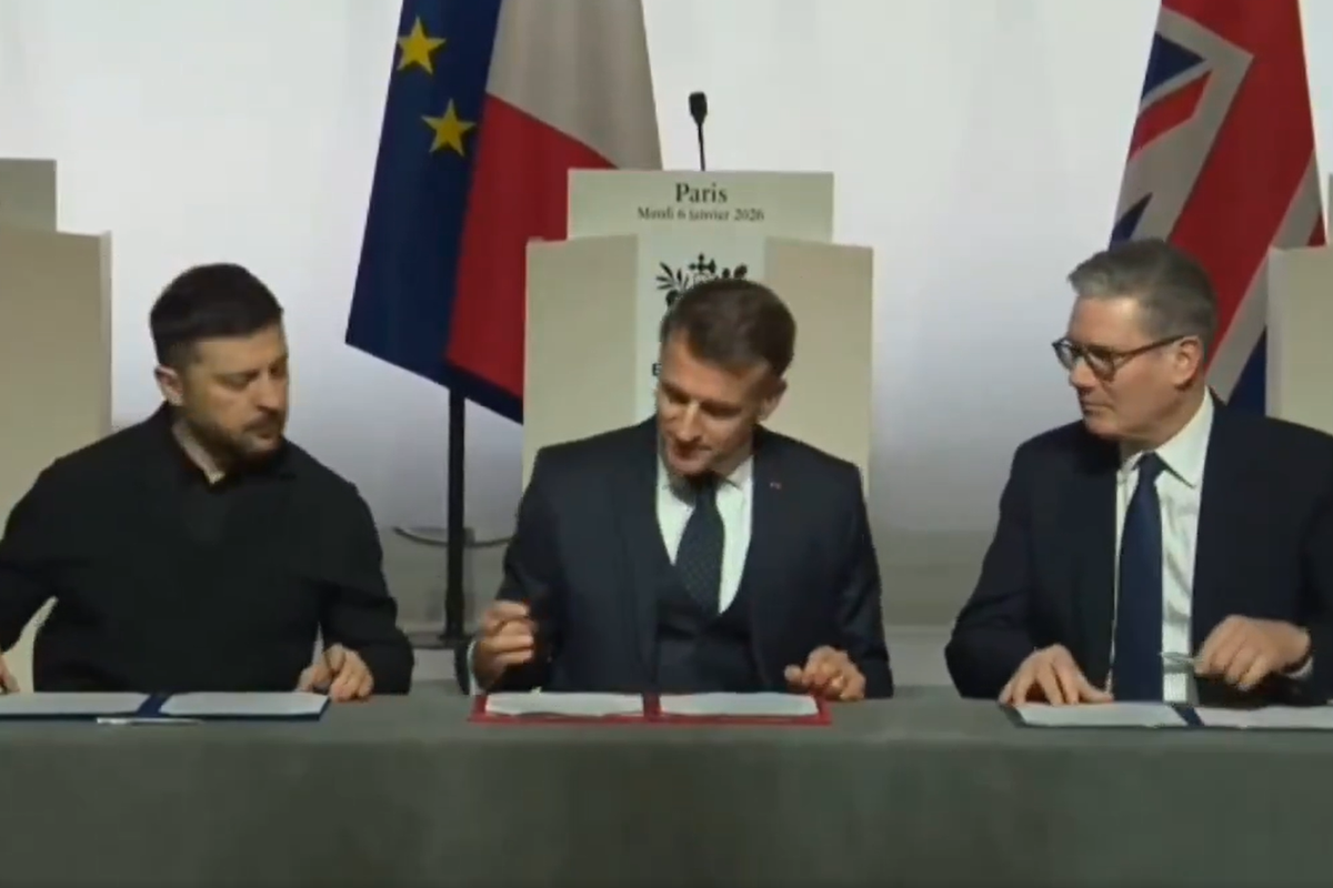 Britain signs historic deal to deploy troops inside Ukraine<br><br>