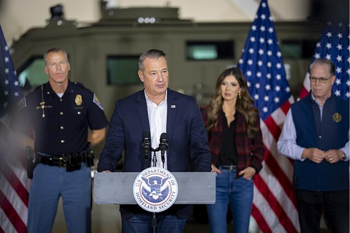 ICE launches 'largest immigration operation ever' in Minneapolis as