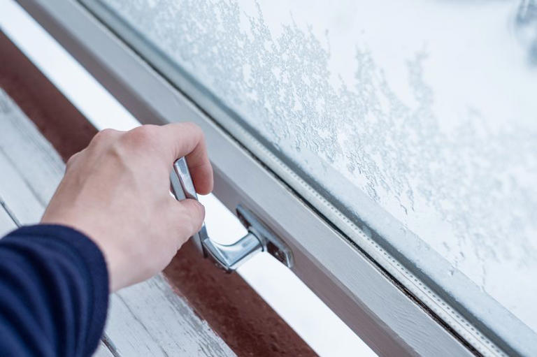 Households urged to open windows for '10 minutes a day' this week
