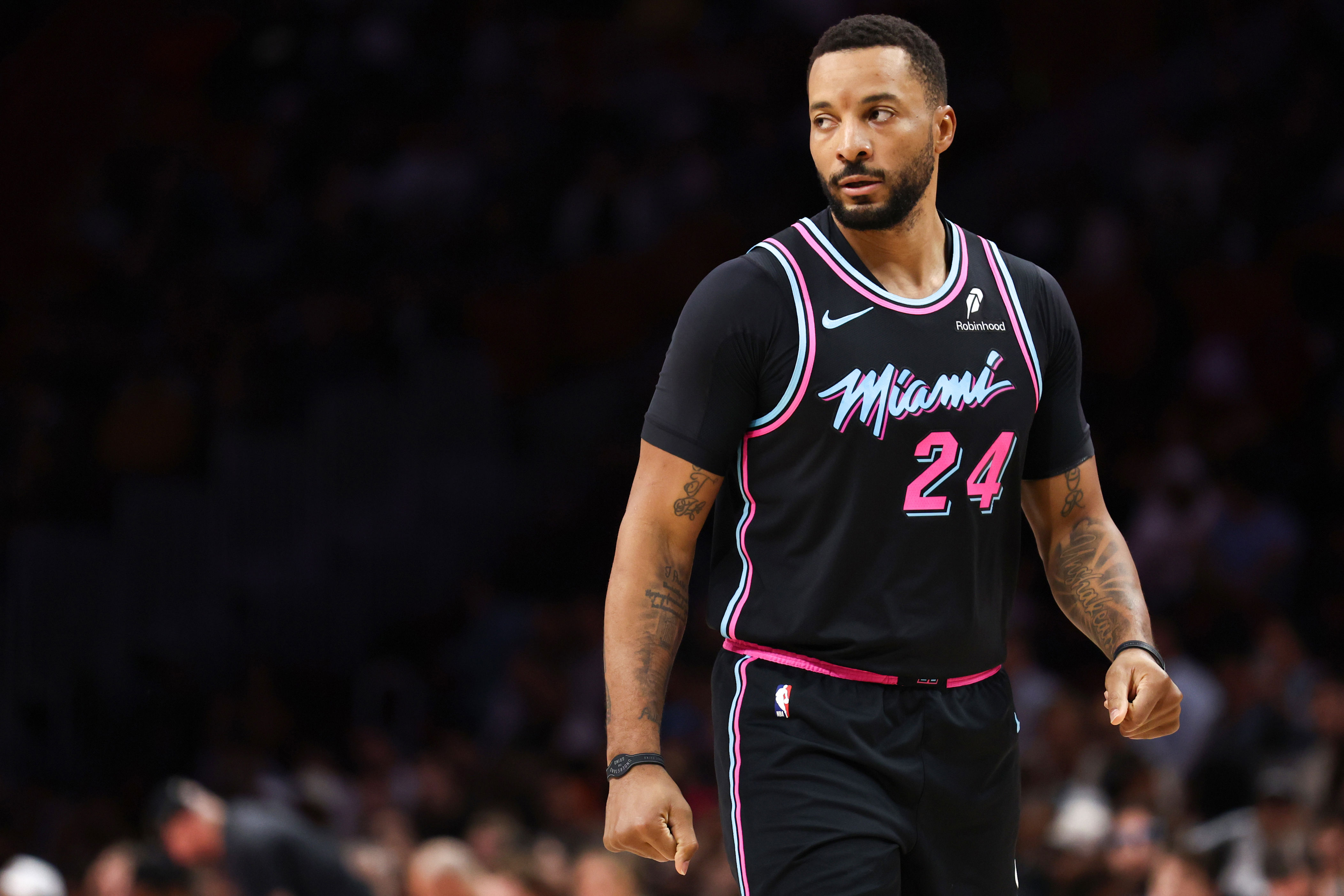 FanDuel promo code: Get $300 bonus for NBA, CBB, College Football Playoff