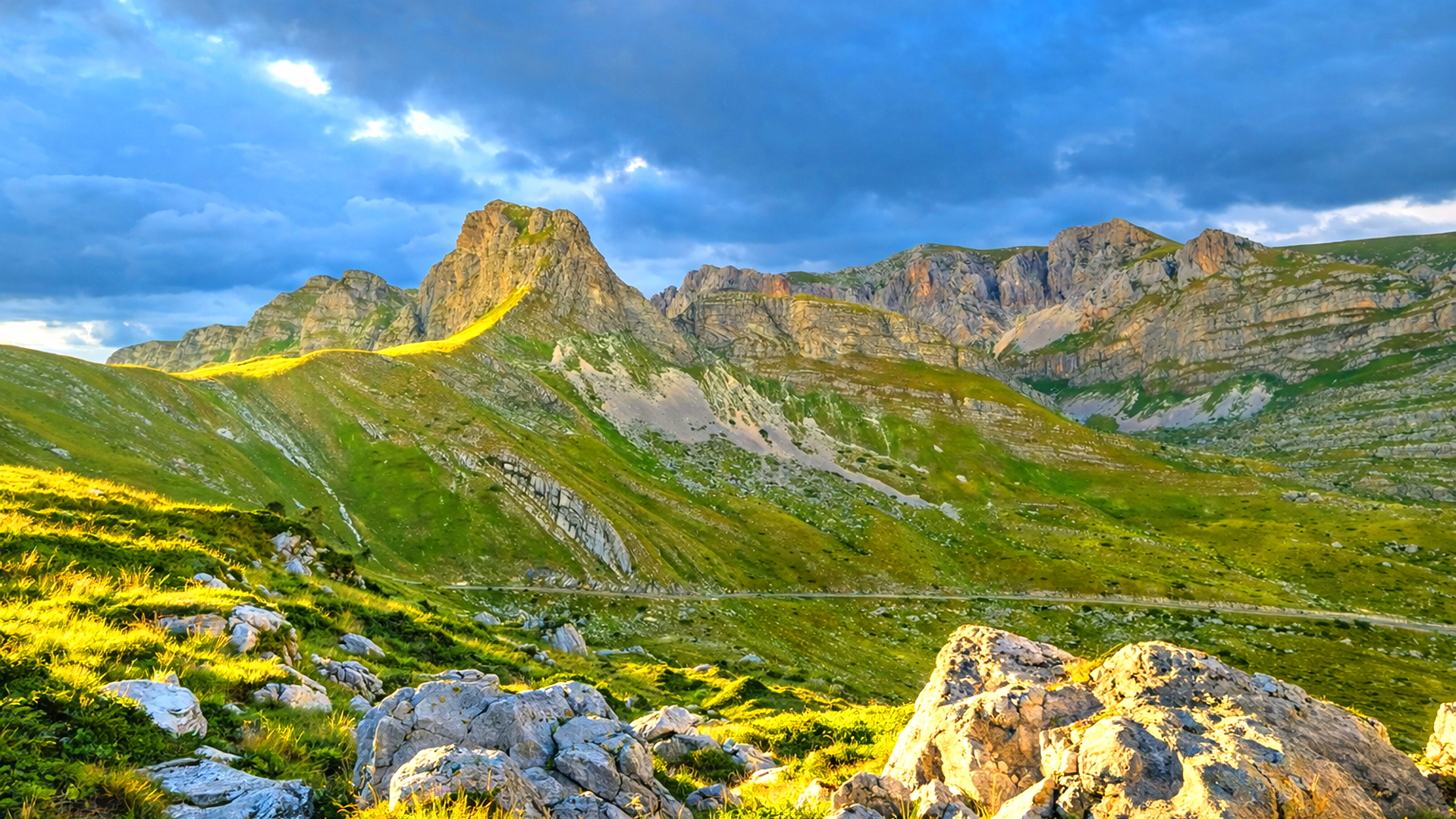 Sunlit slopes of Mount McKinley in Denali State Park